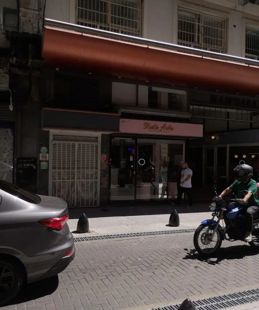 Edificio Comercial en venta - 6 Plantas - Microcentro 8