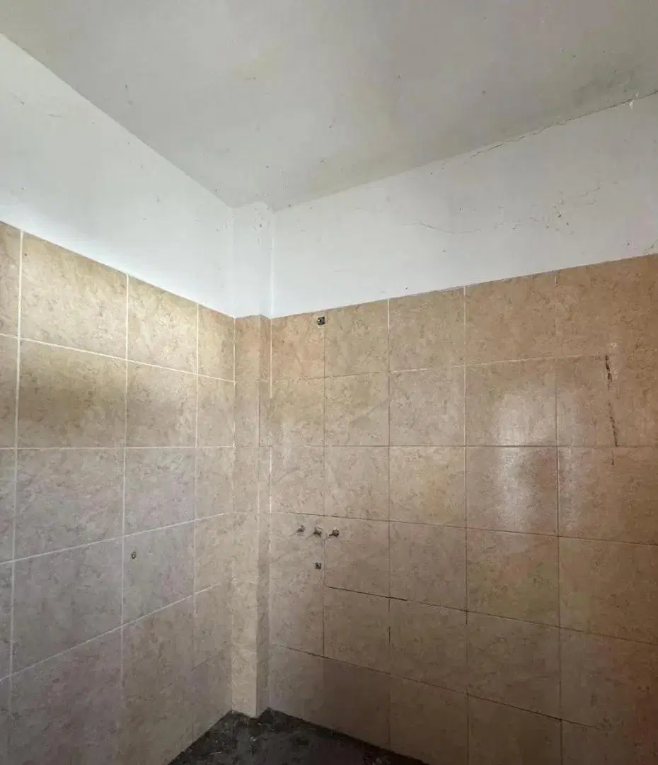 Depósito en venta - 1 Baño - 240Mts2 - Canning 4