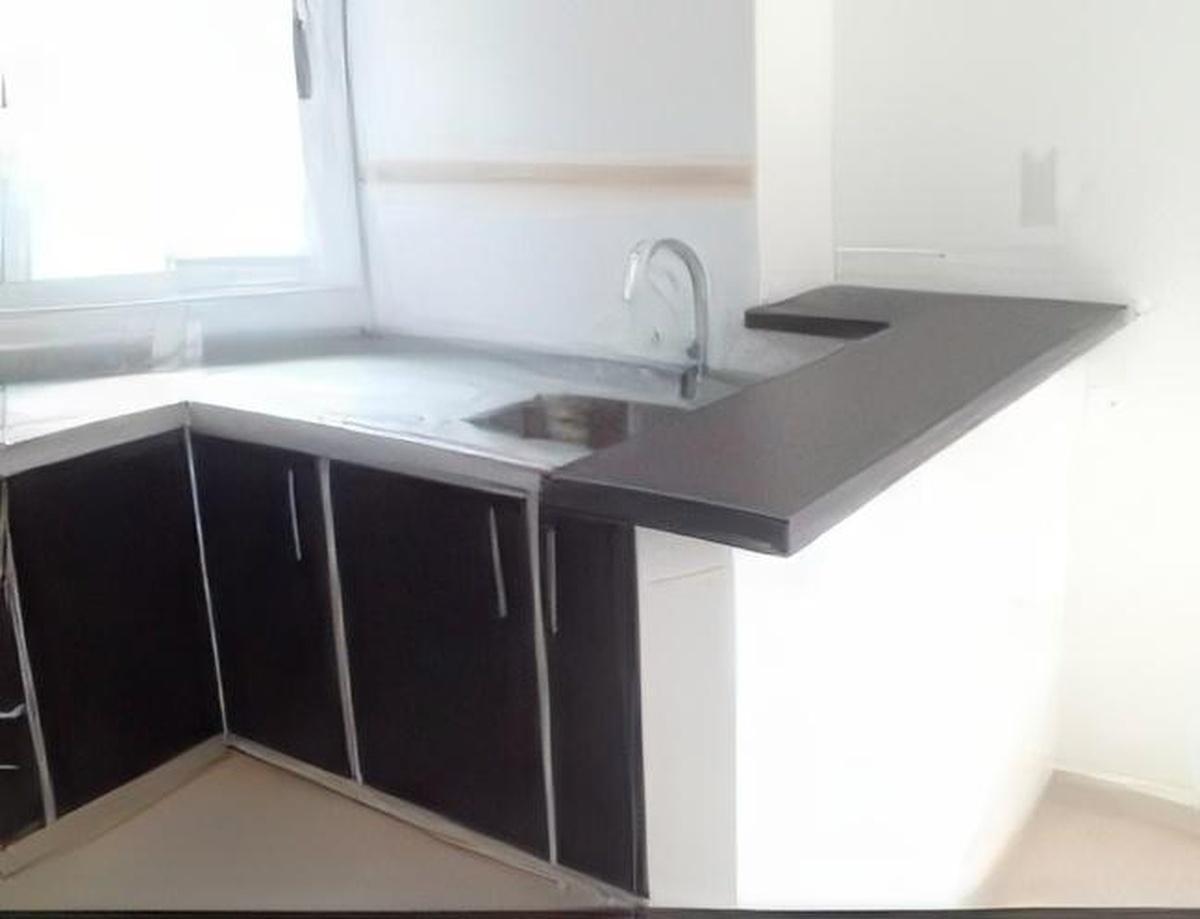 Foto de Casa en venta - 1 Dormitorio 1 Baño - 47Mts2 - Lanús, imagen 1