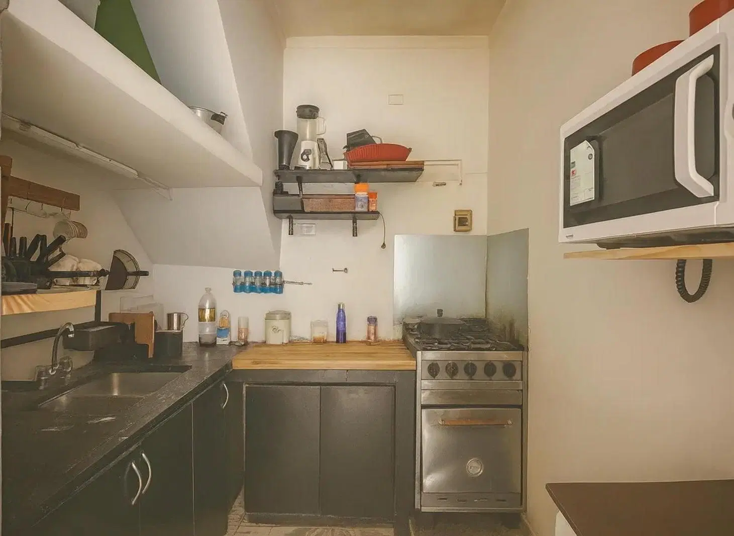 Departamento en venta - 8 Dormitorios 3 Baños - San Cristóbal 4