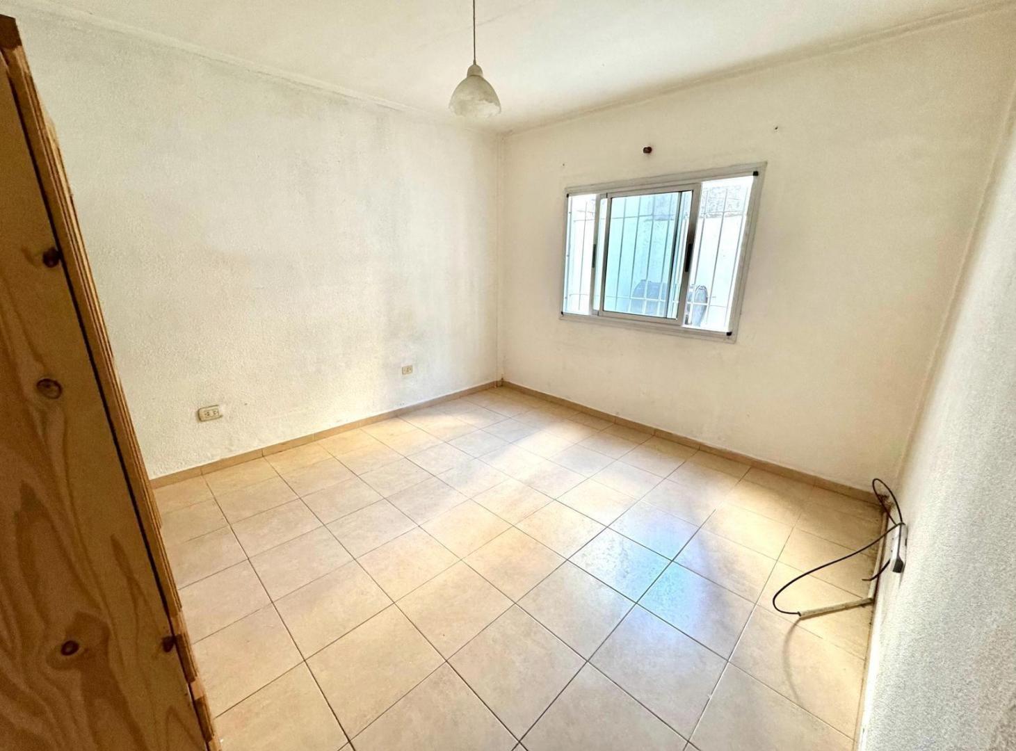 Foto de Departamento en venta - 2 Dormitorios 1 Baño - 72Mts2 - La Plata, imagen 1