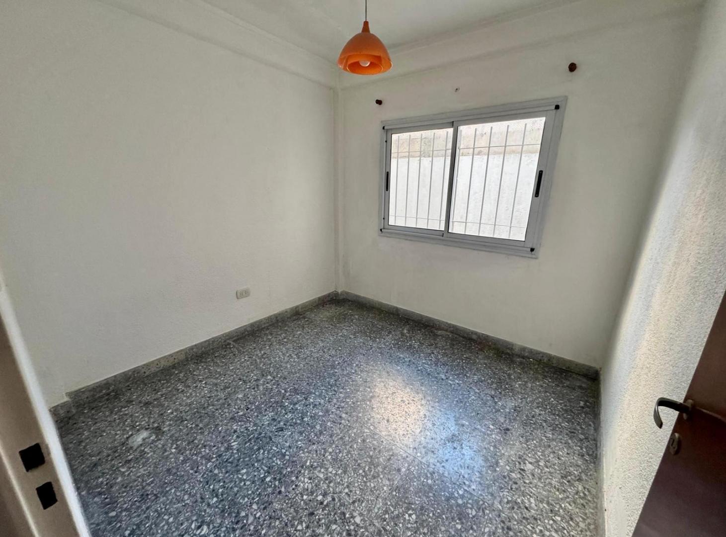 Foto de Departamento en venta - 2 Dormitorios 1 Baño - 72Mts2 - La Plata, imagen 4