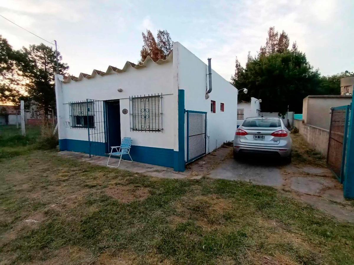 Casa en venta - 4 Dormitorios 2 Baños - 220mts2 - San Clemente del Tuyú