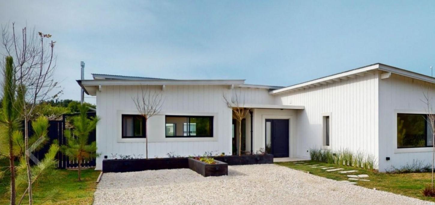 Casa en venta - 4 Dormitorios 4 Baños - 997,32Mts2 - Pinamar
