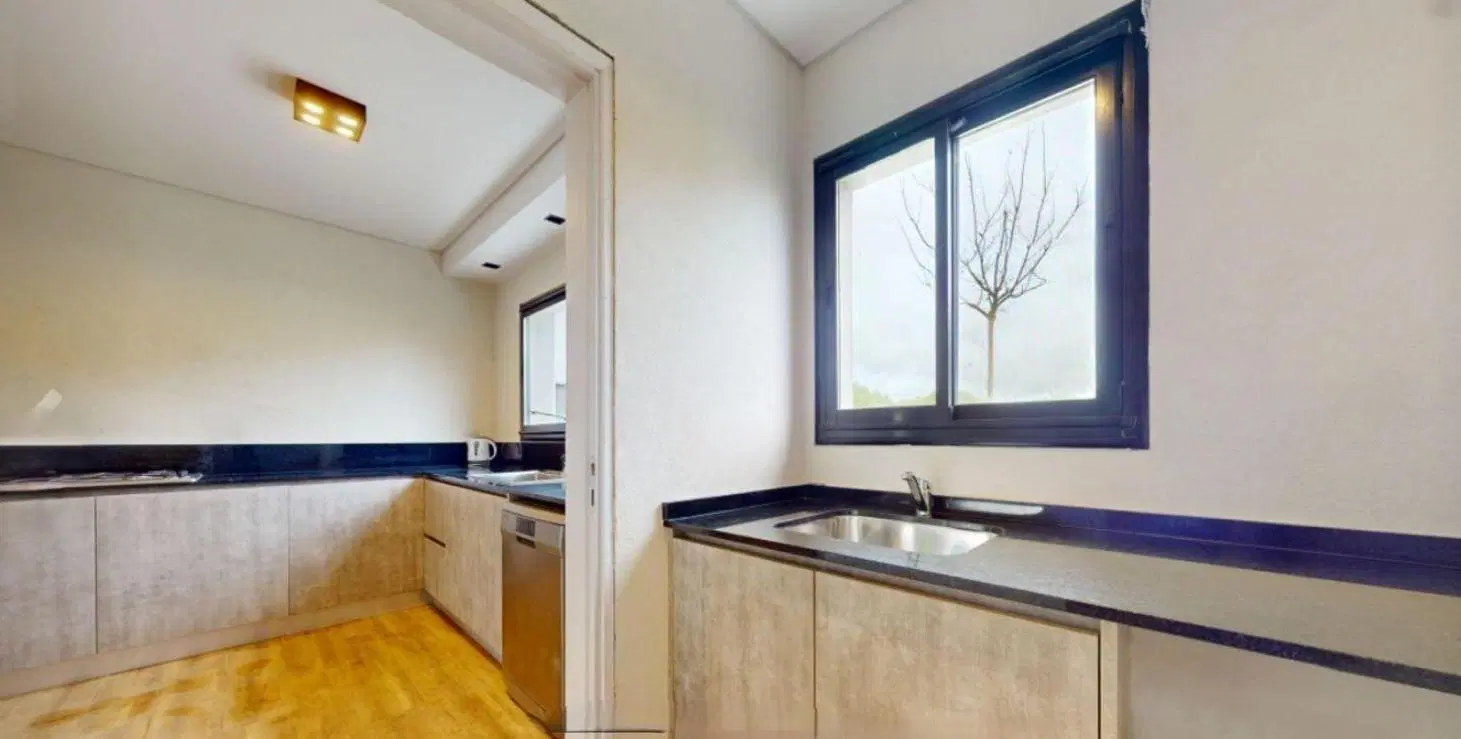 Casa en venta - 4 Dormitorios 4 Baños - 997,32Mts2 - Pinamar 4