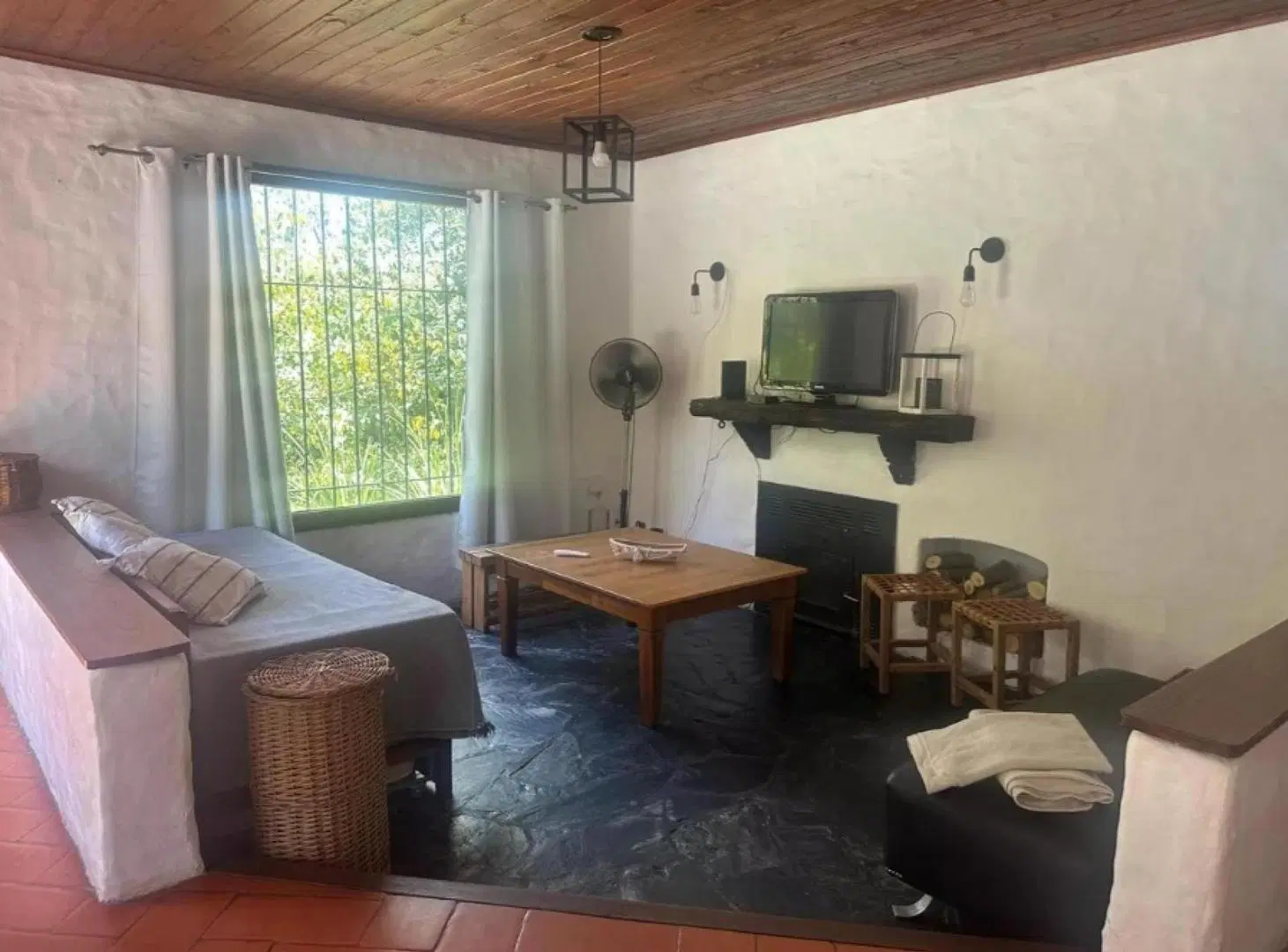 Casa en venta - 2 Dormitorios 2 Baños - Cochera - 700Mts2 - Necochea 4