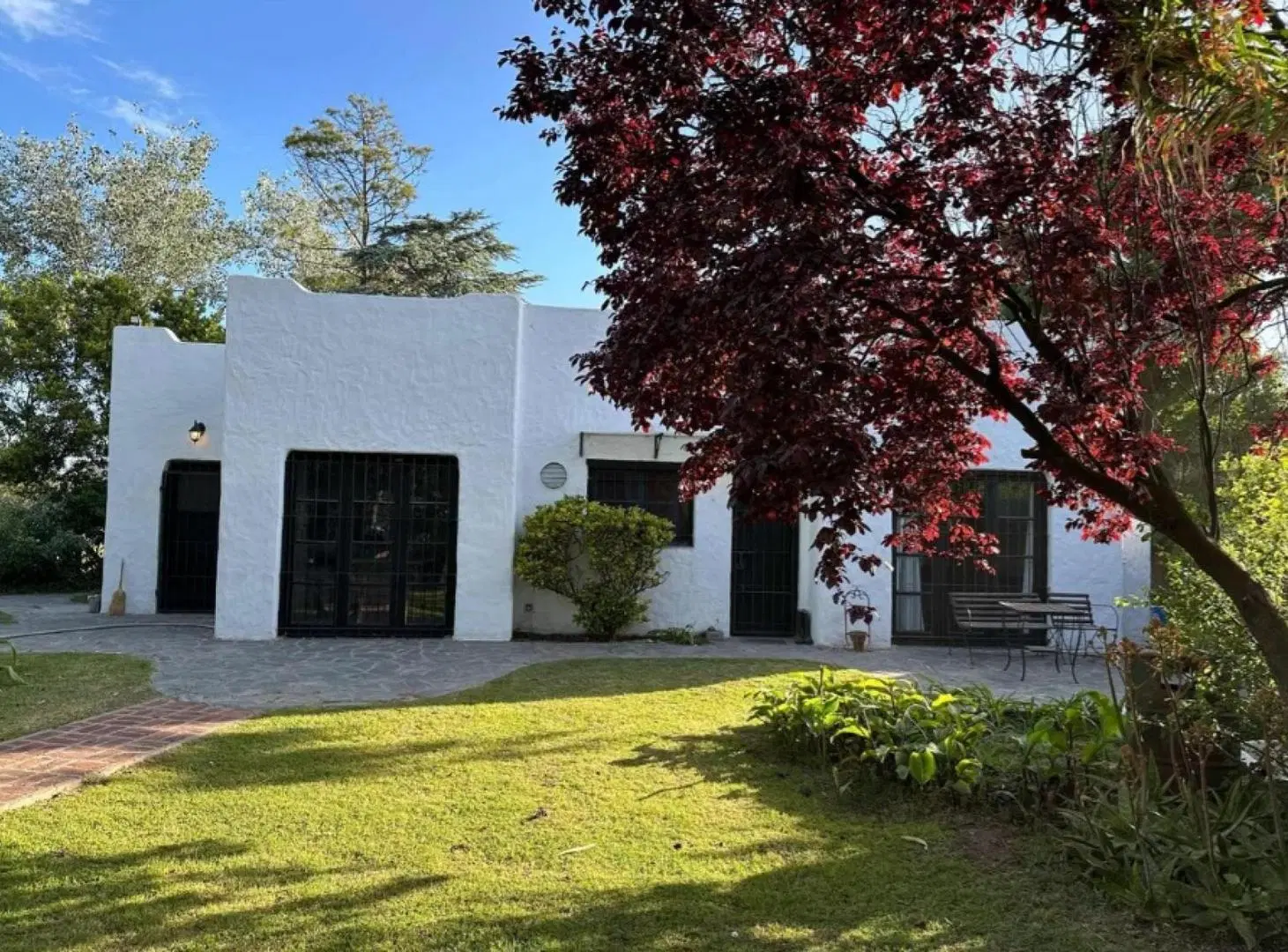 Casa en venta - 2 Dormitorios 2 Baños - Cochera - 700Mts2 - Necochea 3