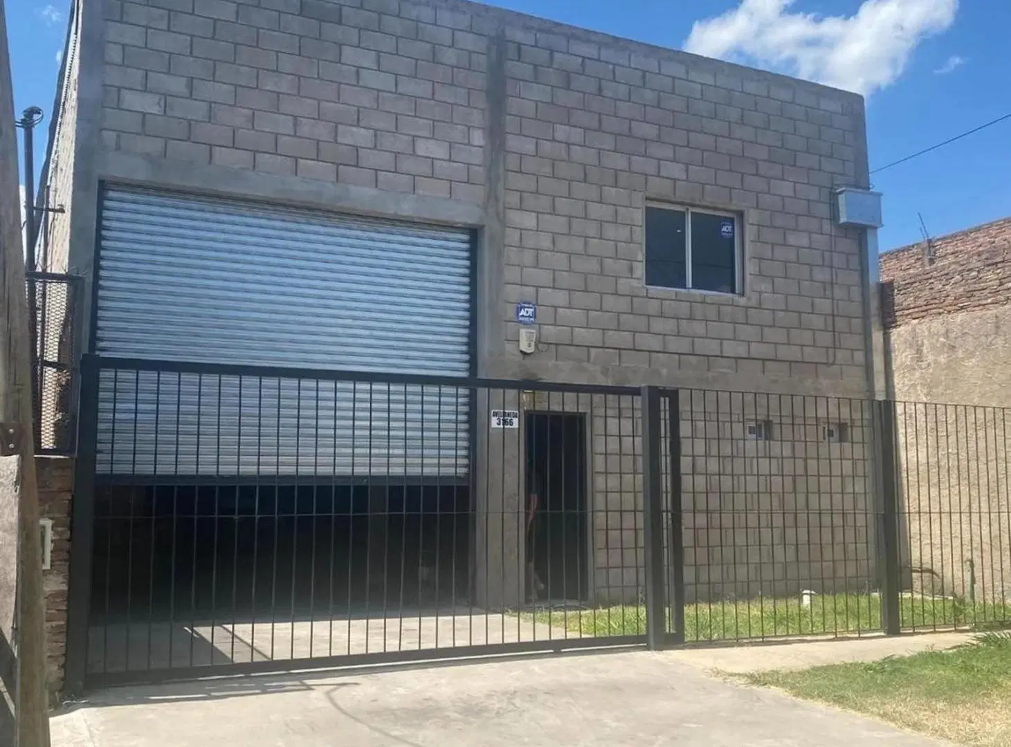 Depósito en alquiler - 372mts2 - Ricardo Rojas 1