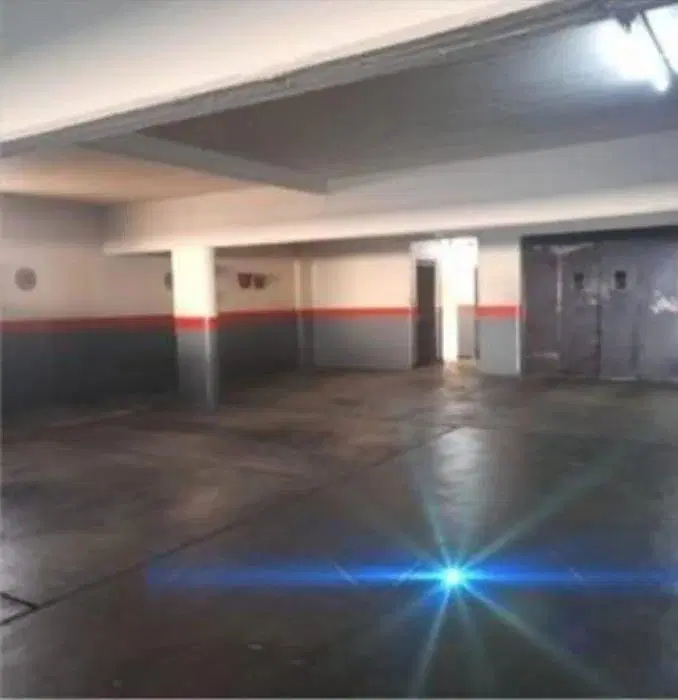 Cochera en venta - 12Mts2 - Once 3
