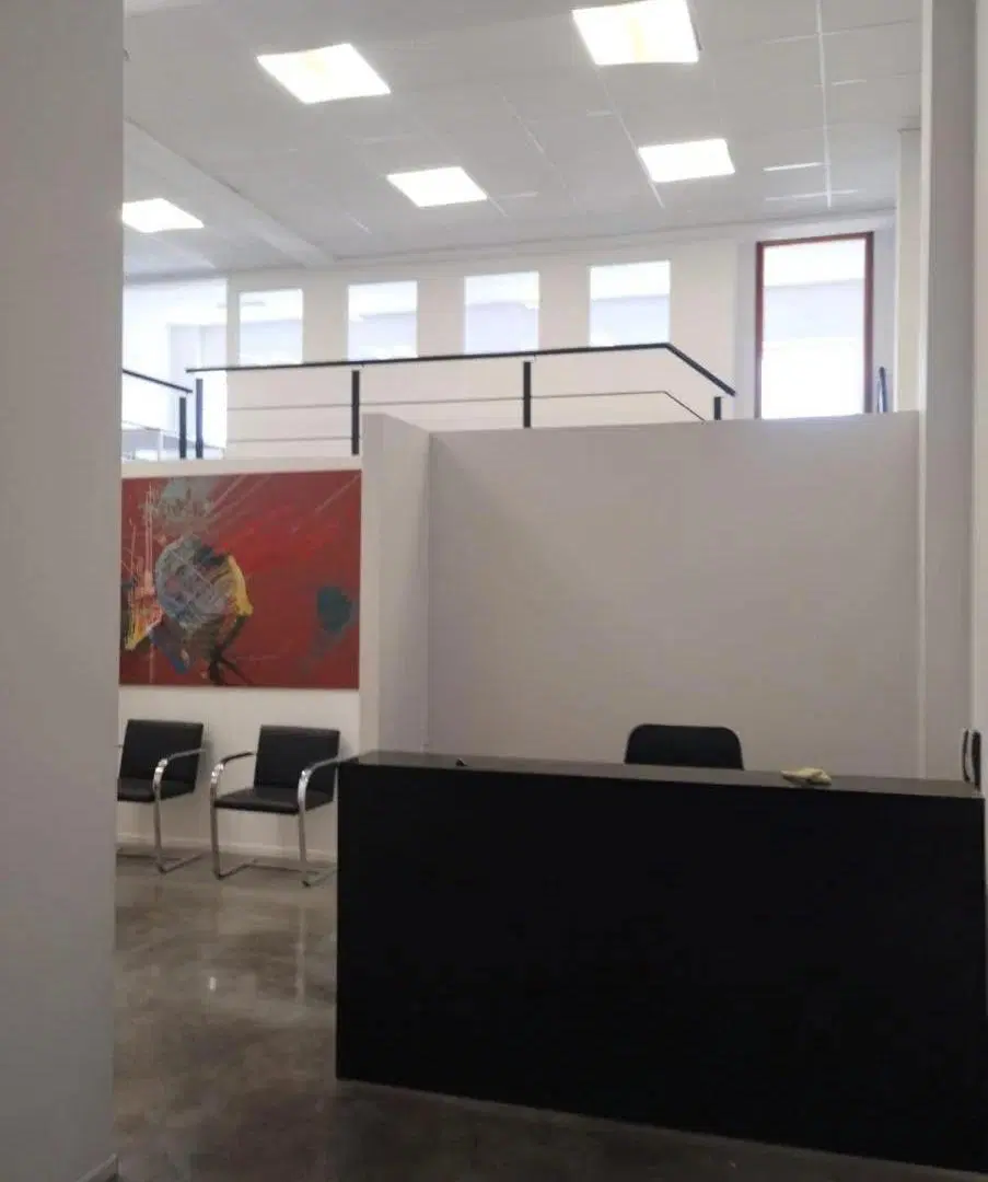 Oficina en alquiler - 4 Ambientes 2 Baños - San Isidro 2