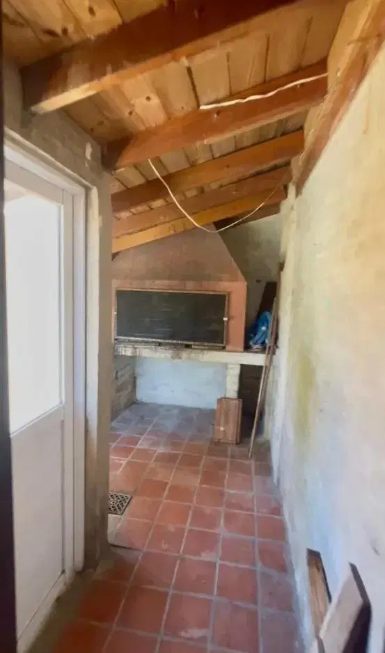 Casa en venta - 4 Dormitorios 2 Baños - Lujan 5