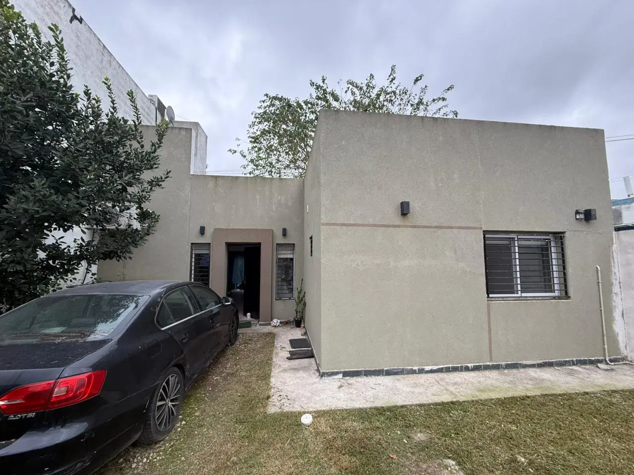 Casa en venta - 2 Dormitorios 1 Baño - La Plata- Villa Elvira. 1