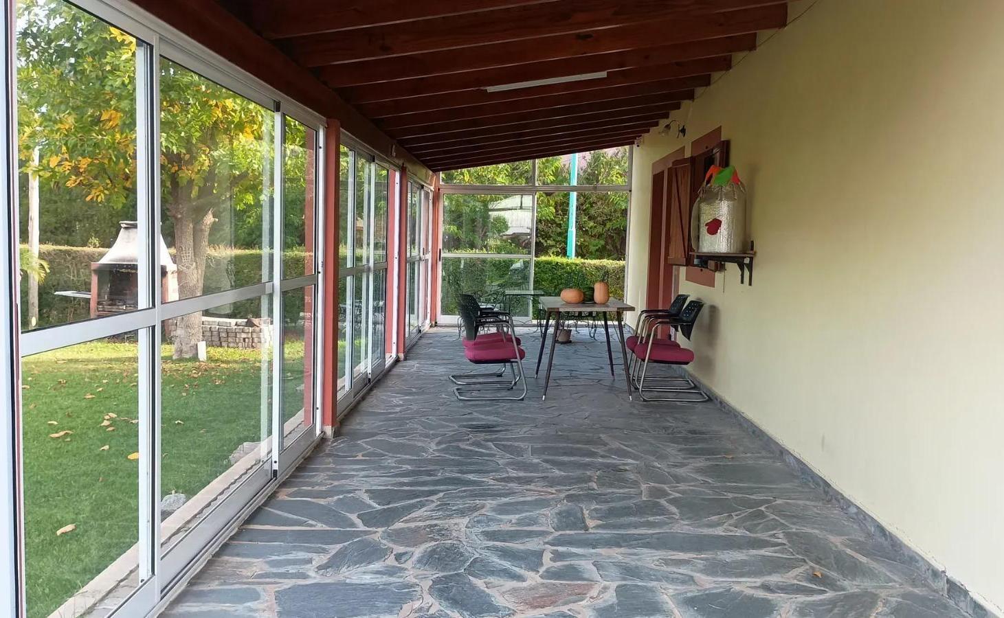 Foto de Casa en venta - 2 Dormitorios 2 Baños - Ensenada, imagen 2
