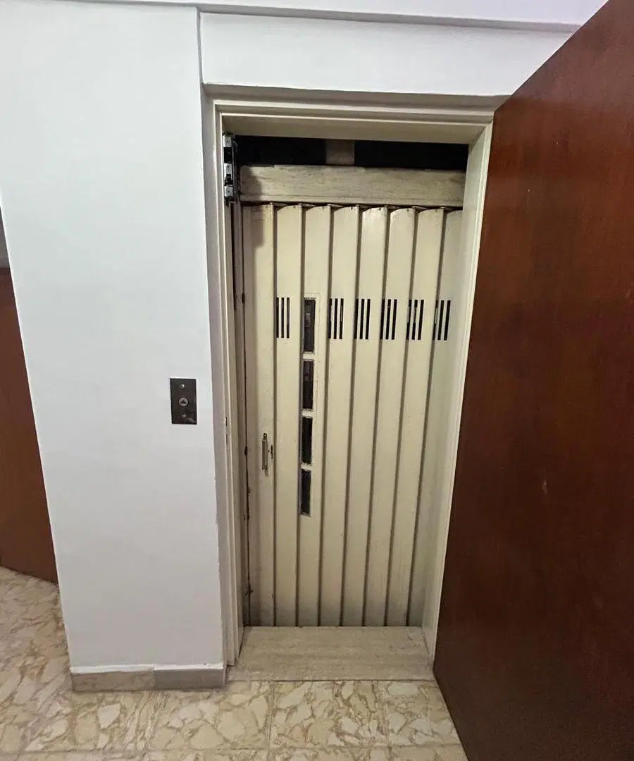 Casa en venta - 4 Dormitorios 2 Baños - La Plata 5