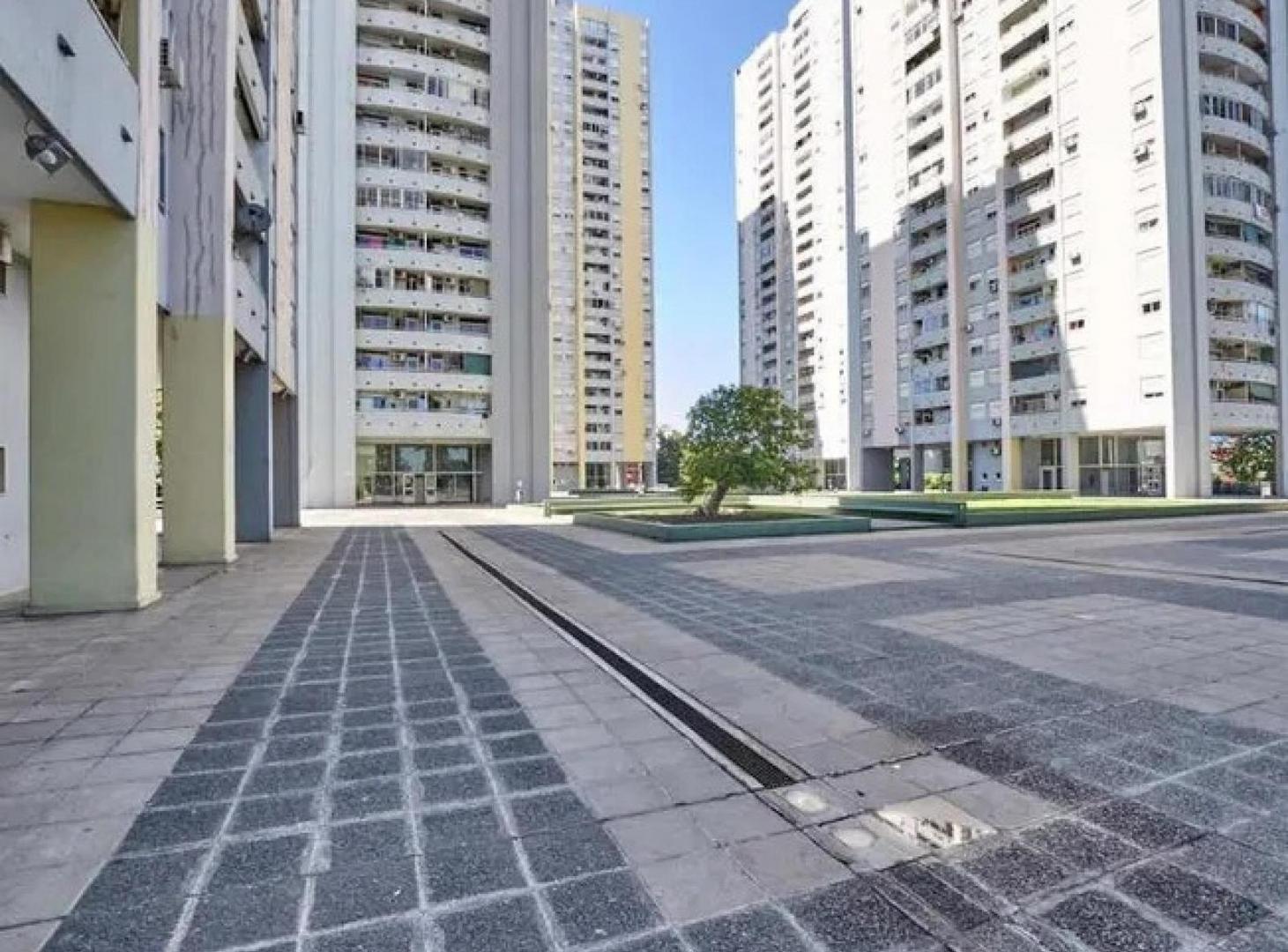 Departamento en venta - 2 Dormitorios 1 Baño - Cochera - 56Mts2 - Avellaneda