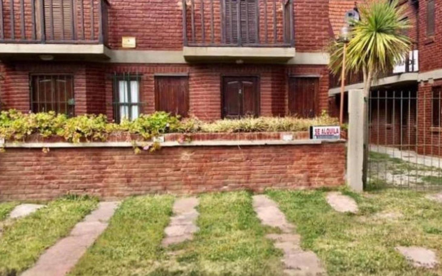 Dúplex en venta - 1 Dormitorio 2 Baños - Villa Gesell