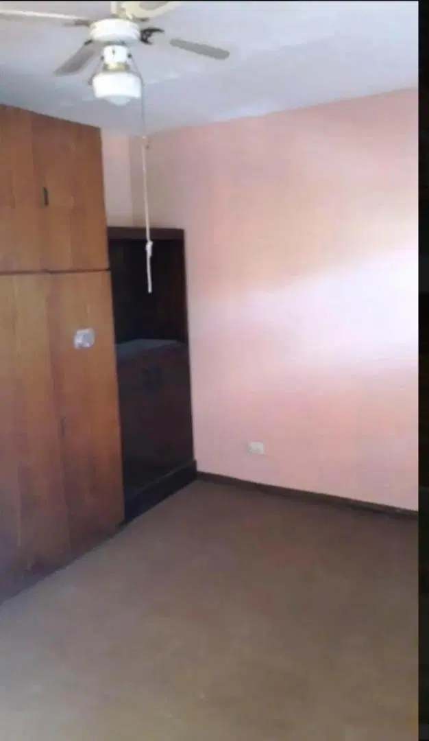 Casa en venta - 2 Dormitorios 2 Baños - Banfield 2