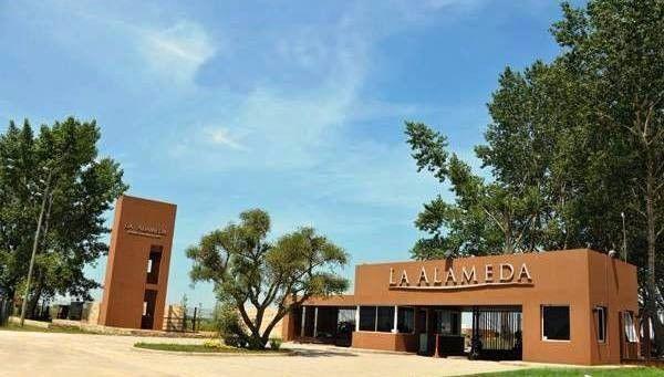 Terreno en venta - 838mts2 - La Alameda, Canning
