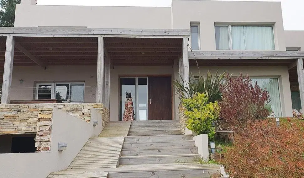 Casa en venta - 5 Dormitorios 7 Baños - Golf 1 5