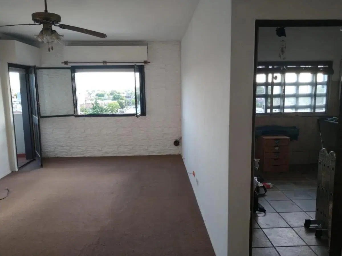 Departamento en venta - 4 Dormitorios 2 Baños - Cochera - 103Mts2 - Béccar, San Isidro 3