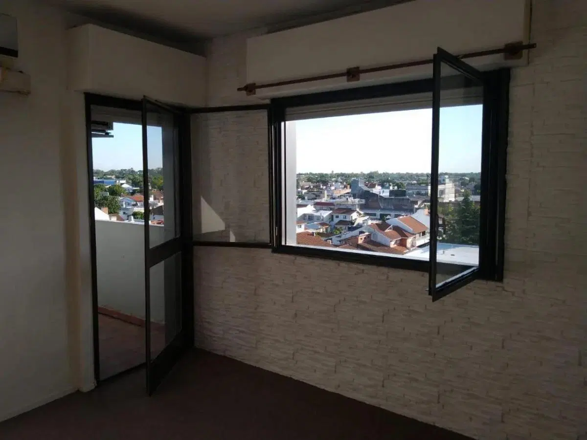 Departamento en venta - 4 Dormitorios 2 Baños - Cochera - 103Mts2 - Béccar, San Isidro 4