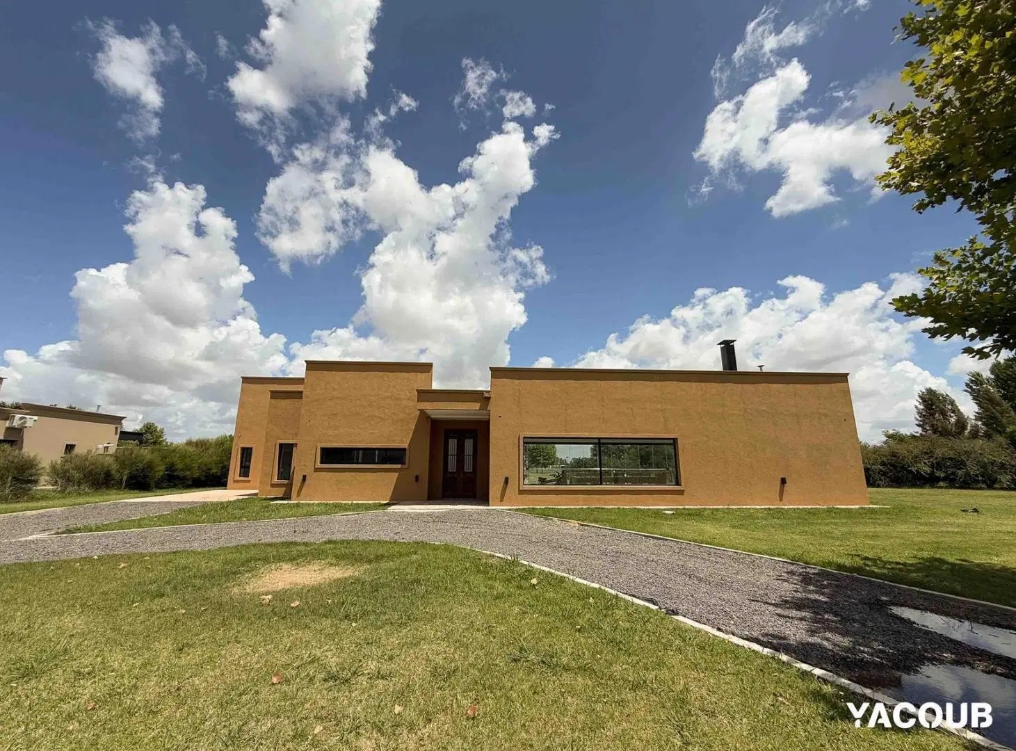 Casa en venta - 4 Dormitorios 4 Baños - 1.750Mts2 - La Plata 1