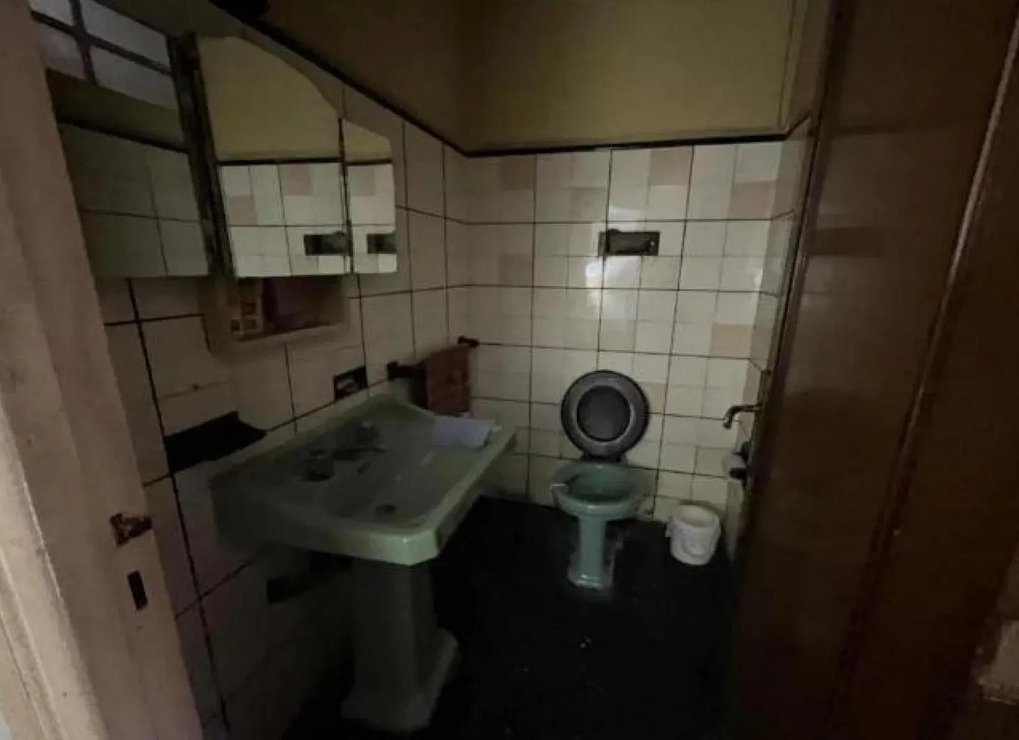 Casa en venta - 3 Dormitorios 2 Baños - 260Mts2 - Ramos Mejía 3