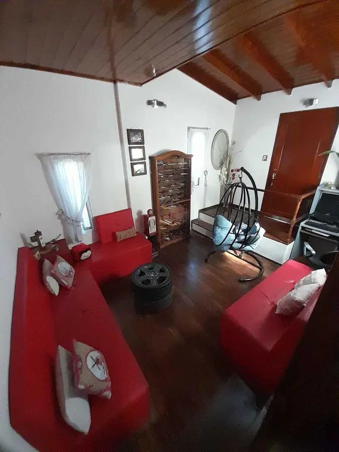 Casa en venta - 3 Dormitorios 2 Baños 2 Cocheras - 220Mts2 - San Justo, La Matanza 1