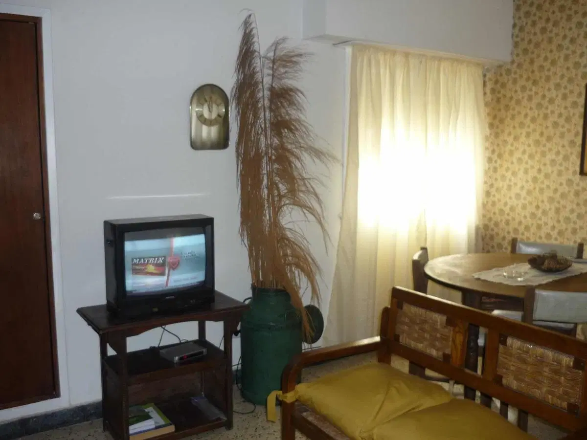 Departamento en venta - 2 Dormitorios 1 Baño - 64Mts2 - Necochea 2