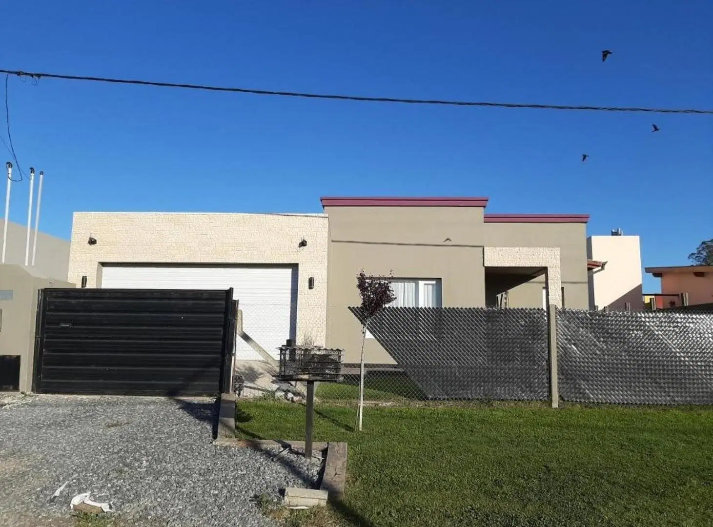 Casa en venta - 2 dormitorios 1 baño 1 toilette - 460 mts2 - Tandil 3