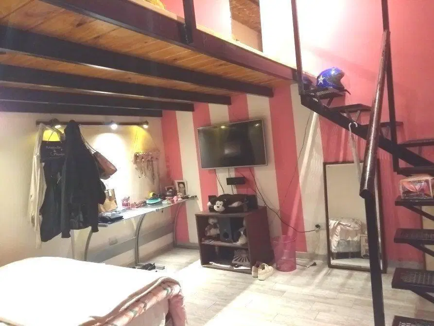Casa en venta - 6 Dormitorios 2 Baños - 210mts2 - Barracas 3