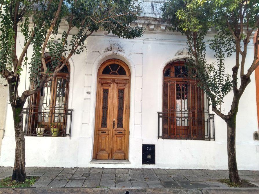 Casa en venta - 6 Dormitorios 2 Baños - 210mts2 - Barracas