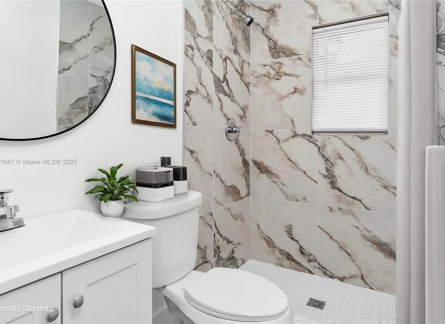 Casa en venta - 2 Dormitorios 1 Baños - Miami 2