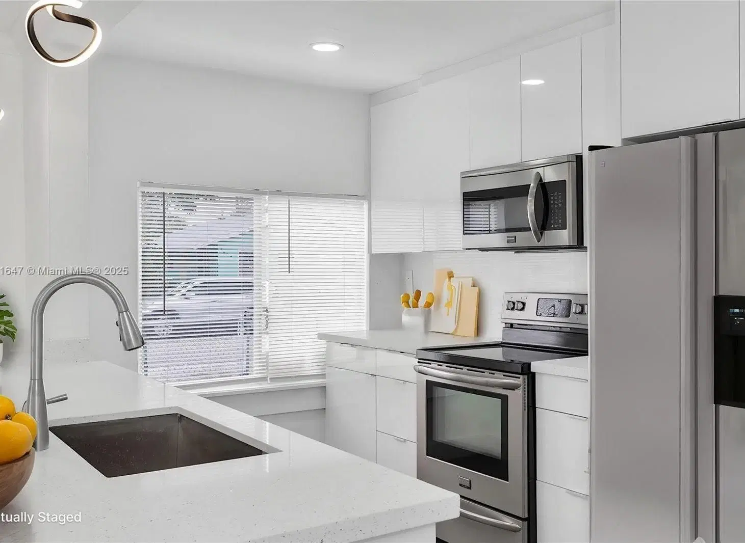 Casa en venta - 2 Dormitorios 1 Baños - Miami 5
