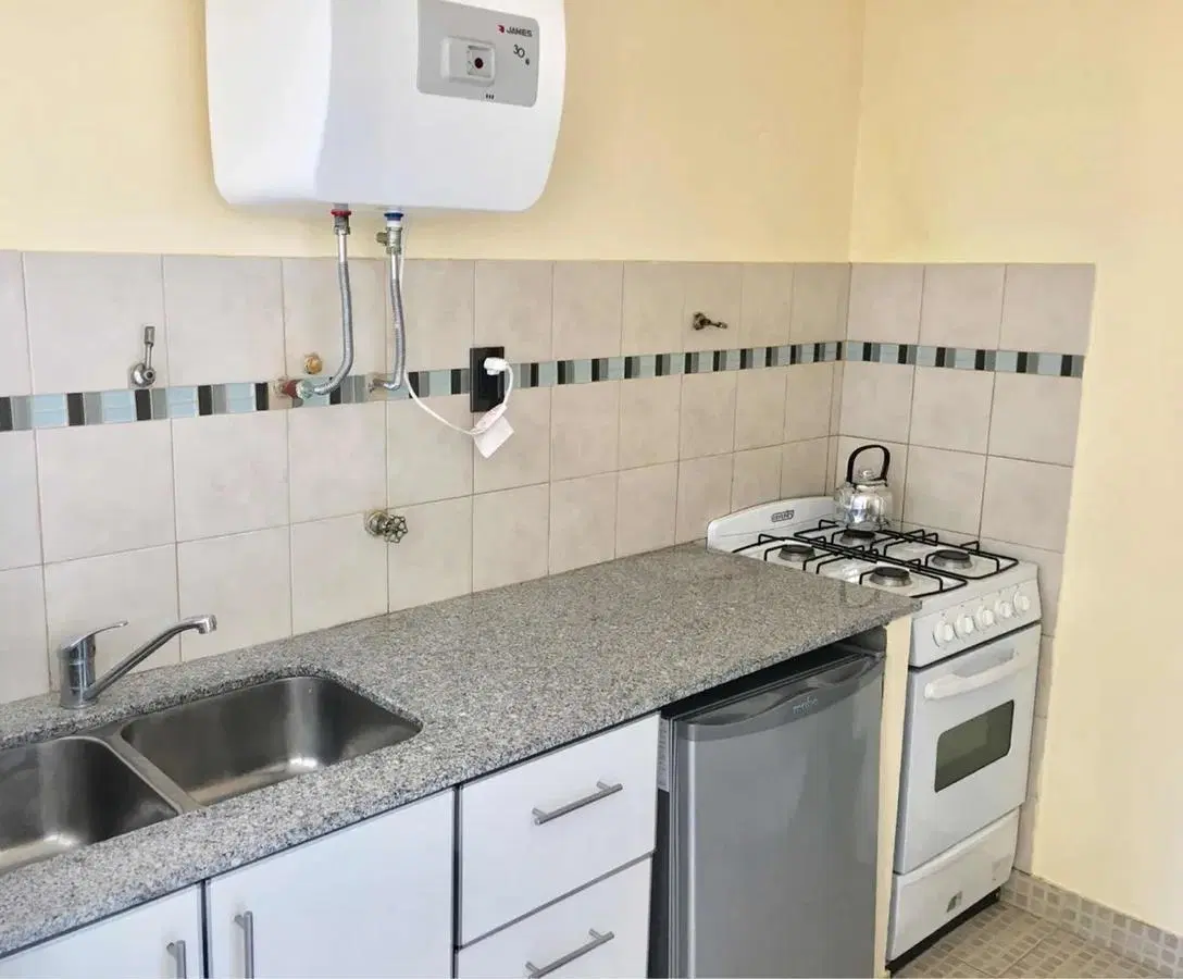 Departamento en venta - 2 dormitorios 1 baño - 52mts2 - Mar De Ajo 3