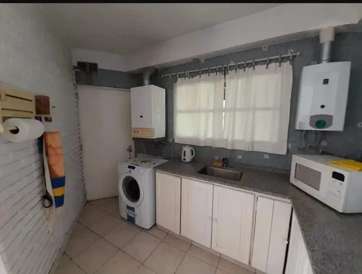 Casa en venta - 3 Dormitorios 3 Baños - Cocheras - 660Mts2 - Moreno 2
