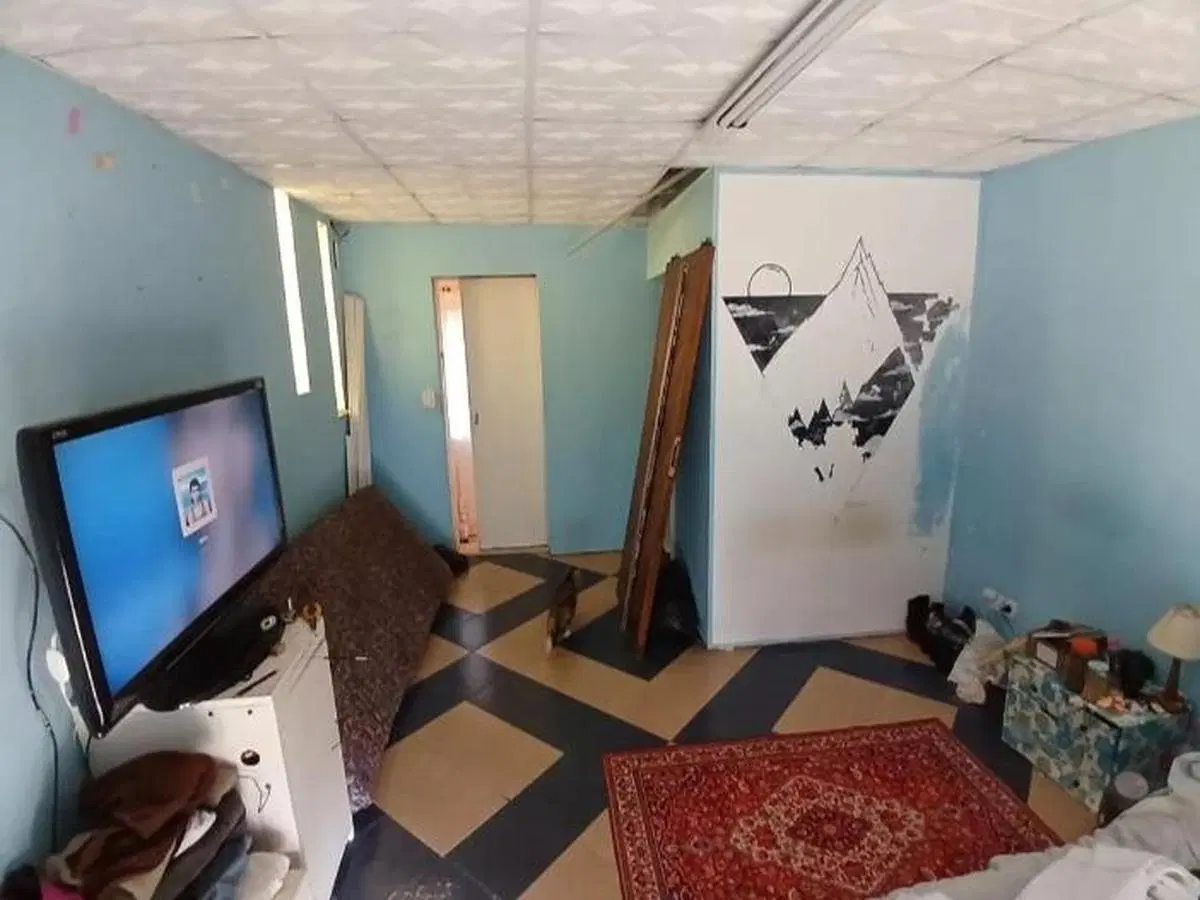 Casa multifamiliar en venta - 4 Dormitorios 4 Baños - 350Mts2 - Llavallol 3