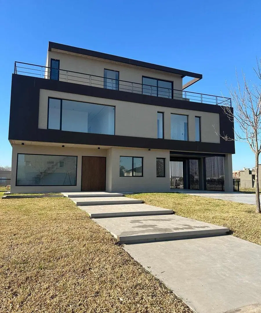 Casa en venta - 5 Dormitorios 4 Baños - 805Mts2 - Escobar 2