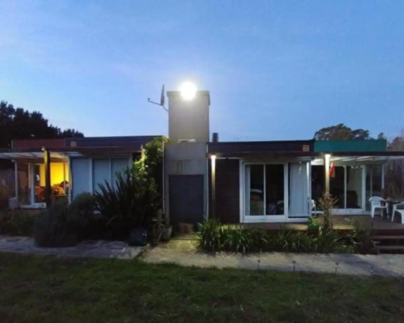 Casa en venta - 2 Dormitorios 2 Baños - General Pueyrredón 5