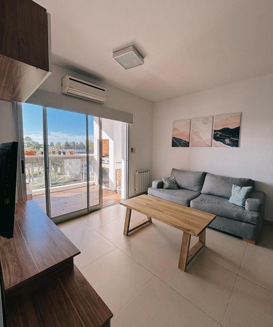 Dúplex en venta - 2 Dormitorios 2 Baños - Berazategui