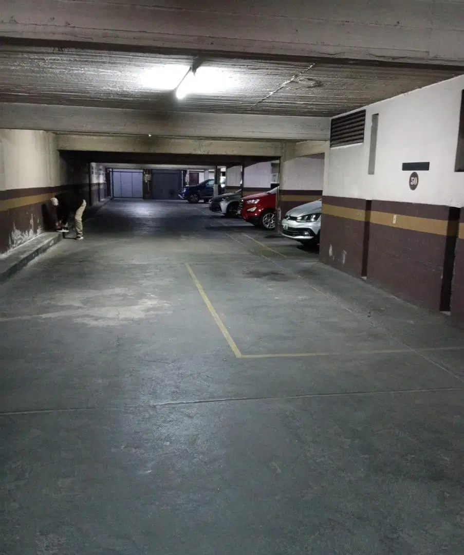 Cochera en venta - 12Mts2 - Microcentro 4