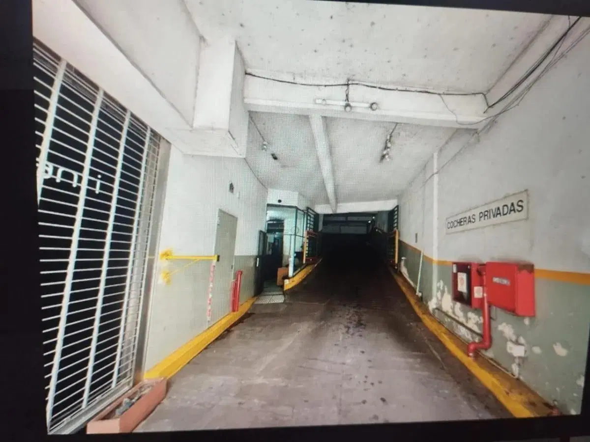 Cochera en venta - 12Mts2 - Recoleta 5