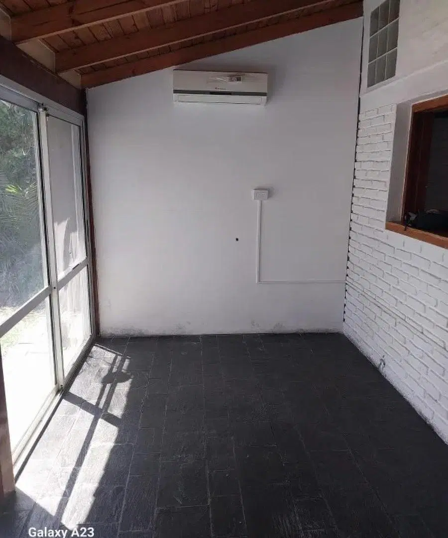 Casa en venta - 4 Dormitorios 4 Baños - General Rodríguez 4