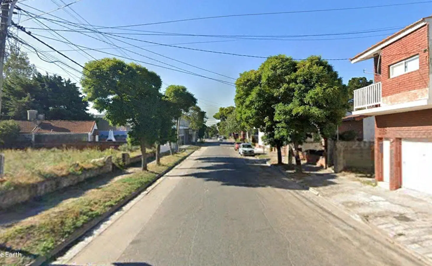 Casa en venta - 3 Dormitorios 2 Baños - Cochera - 200Mts2 - Mar de Ajó 5