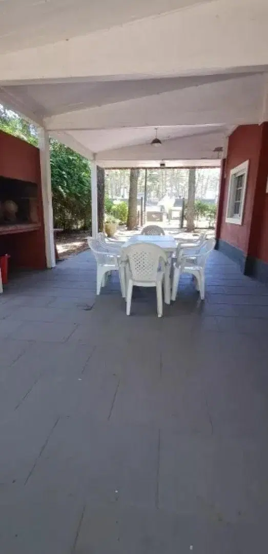 Casa en venta - 3 Dormitorios 2 Baños - Costa del Este 4