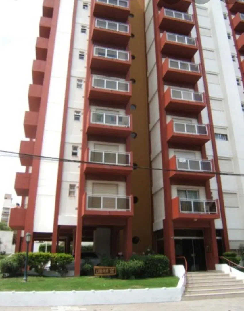 Departamento en venta - 1 Dormitorio 1 Baño - Cochera - 52Mts2 - Villa Gesell 2