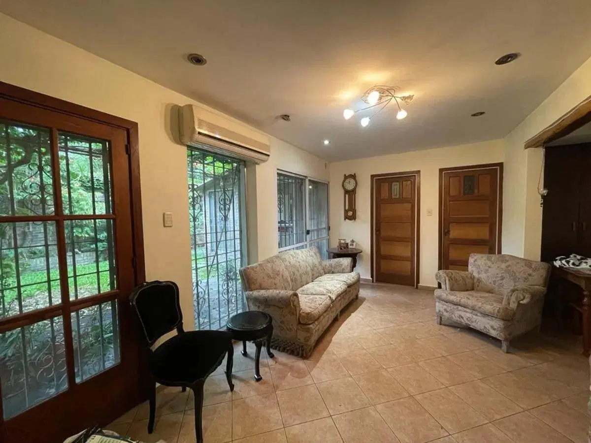 Casa en venta - 3 Dormitorios 2 Baños - Cocheras - 600Mts2 - San Miguel 5