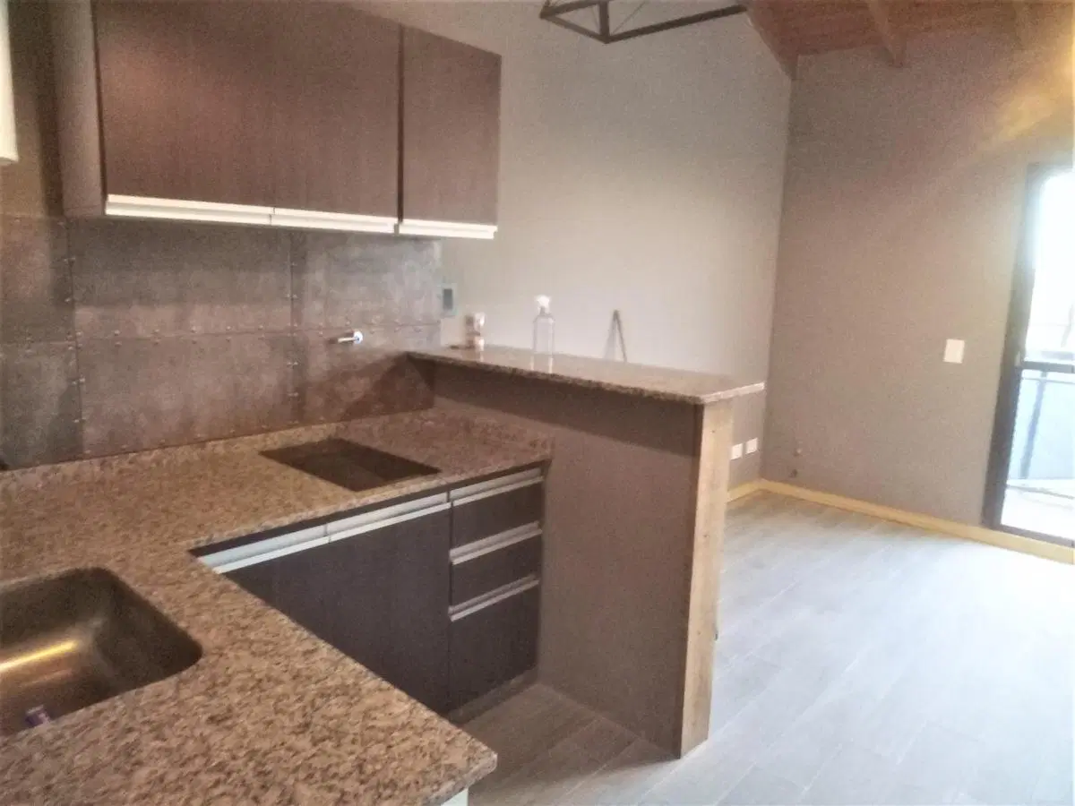 Edificio Comercial en venta - 445mts2 - Piñeyro 2