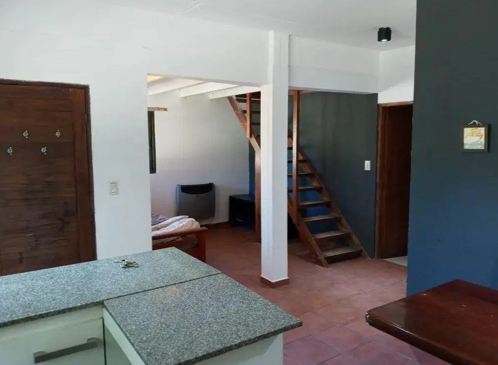 Edificio Comercial venta - 8 dormitorios 4 baños - 550mts2 totales - Ostende 2