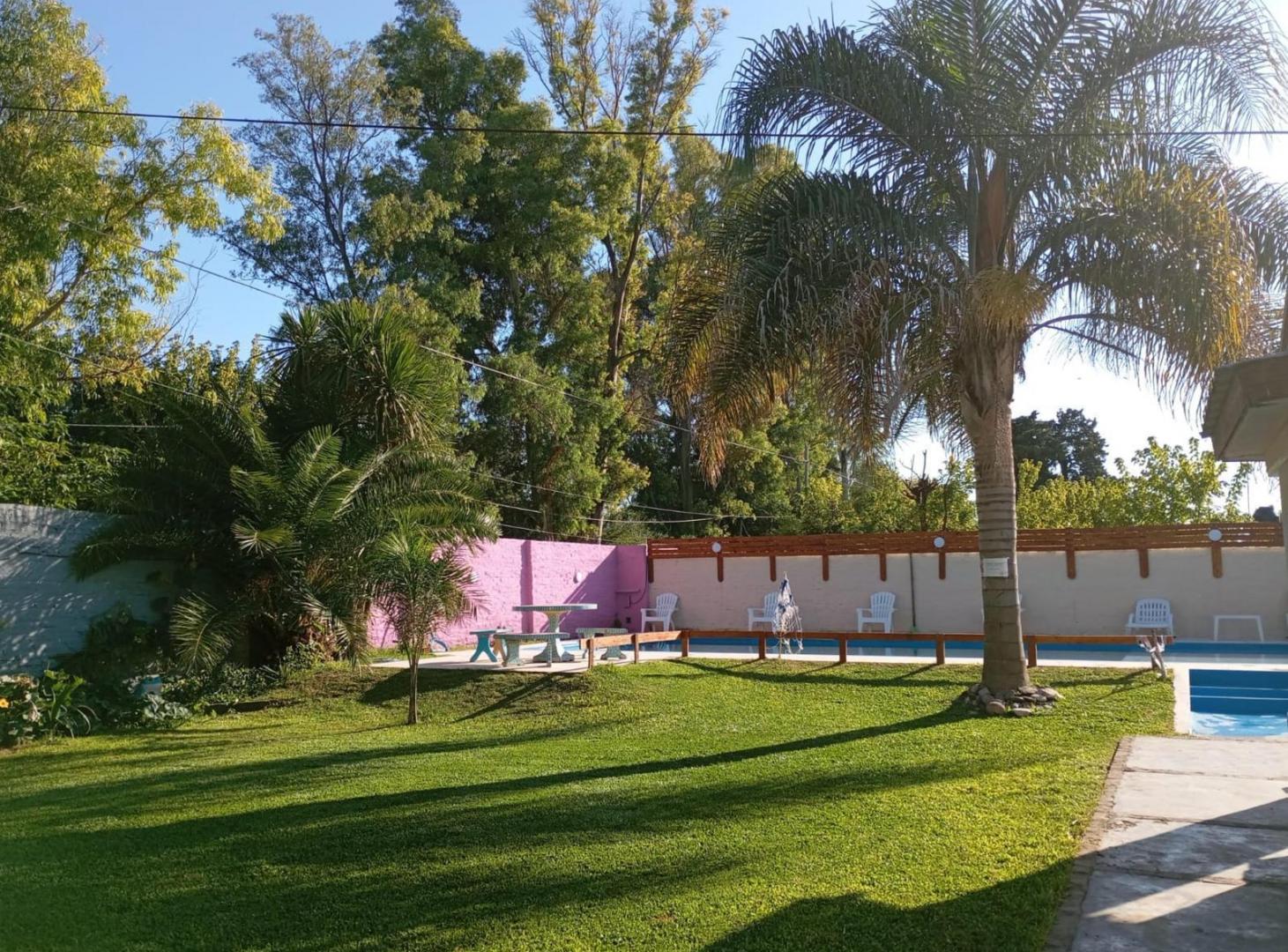Casa en venta - 4 Dormitorios 3 Baños - 9 de Abril